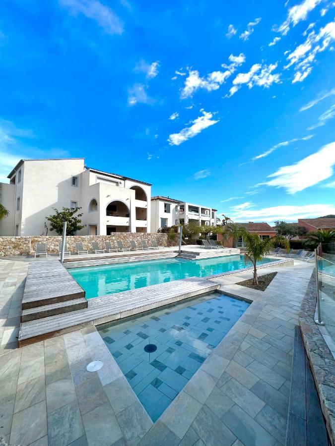 Les Alizes Residence & Spa Л'Иль-Рус Экстерьер фото